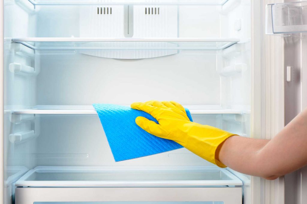 mẹo giữ cho tủ lạnh luôn sạch sẽ